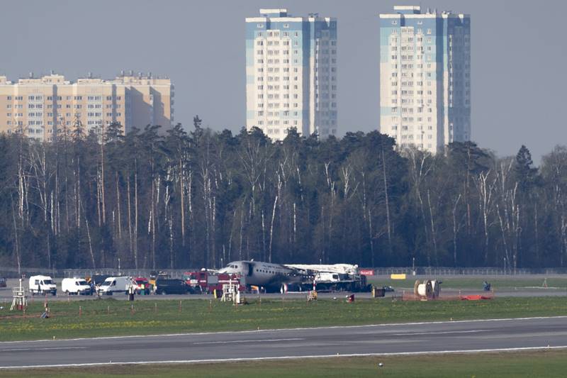 russian plane crash, russian Aeroflot crash, Aeroflot plane crash, Moscow plane fire, Russian passenger plane, russian plane fire, russian plane fire video
