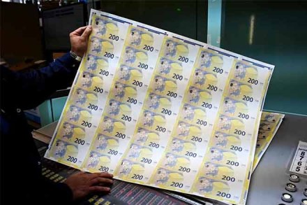 Now, vegan-friendly currency notes; new 100, 200 euro notes have these stunning features Now, vegan-friendly currency notes; new 100, 200 euro notes have these stunning features