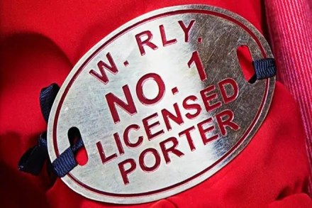 sara ali khan, varun dhawan, Coolie No 1, Coolie No 1 release, Coolie No 1 release date, Coolie No 1 remake, Coolie No 1 movie, Coolie No 1 varun dhawan, Coolie No 1 sara ali khan sara ali khan, varun dhawan, Coolie No 1, Coolie No 1 release, Coolie No 1 release date, Coolie No 1 remake, Coolie No 1 movie, Coolie No 1 varun dhawan, Coolie No 1 sara ali khan