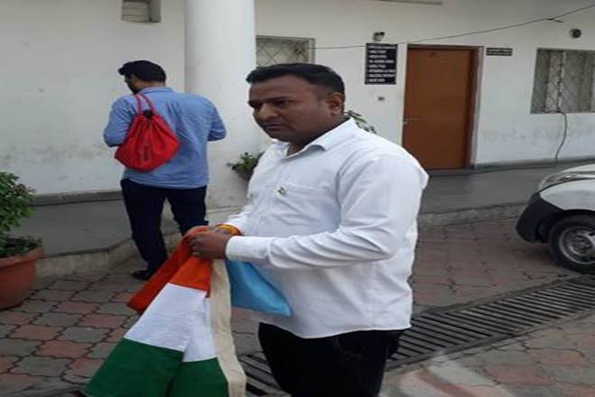 congress press conference, pawan khera, bjp supporter