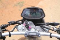Fully digital instrument cluster with smartphone connectivity
