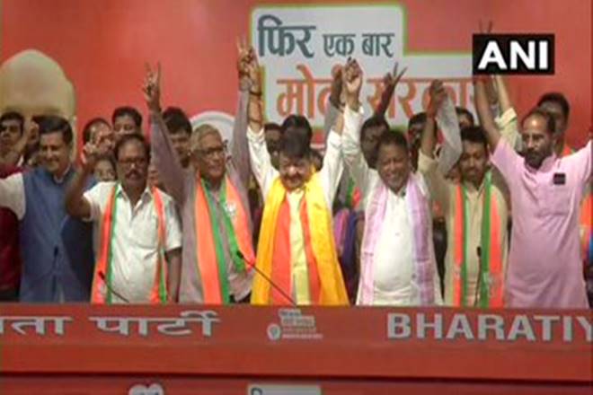 TMC MLAs join BJP, Mamata Banerjee, TMC, BJP