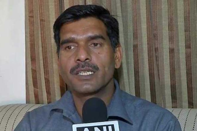 Narendra modi, Tej Bahadur Yadav