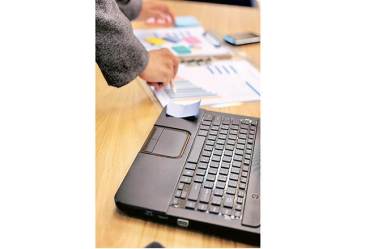 HR managers, AI solution, IT services companies, HR Analytics, skills gap, business goals 