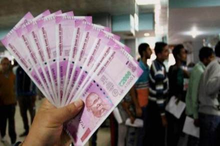 The private sector bank also made a Rs 1,270-crore specific loan losses provisions during the quarter. 