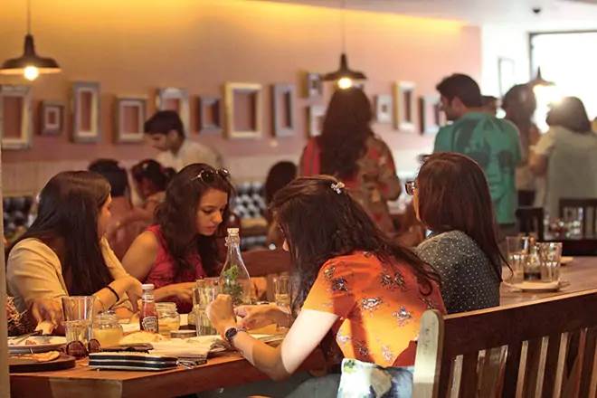 Lok Sabha polls, Delhi restaurateurs, input tax credit,  Hauz Khas Village, rooftop operations, NDMC, Khan Market, GST Council
