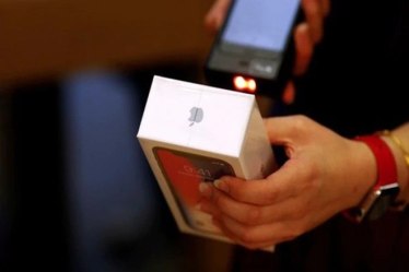 Last week, Morgan Stanley estimated that Apple's fiscal 2020 earnings could drop by about 23% in a worst-case trade scenario.

