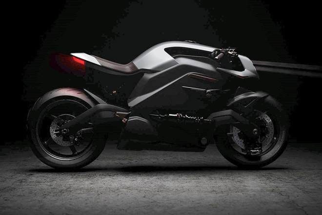 Jaguar Land Rover-backed firm, Arc unveiled their Vector project at EICMA, 2018, with a range of high-tech features including a helmet with heads-up display (that is also the key) and a jacket that warns you of impending danger using vibrations to “tap you on the shoulder”. It gets a 133 bhp motor and a range of a claimed 579 km.