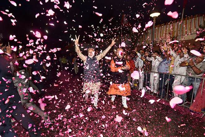 Congress, BJP, 9 former Congress Chief Minister, Lost Election, Modi Wave