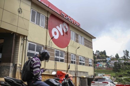 The logo of OYO Rooms, operated by Oravel Stays Pvt, is displayed outside a hotel in Ooty, Tamil Nadu, India, on Friday, June 8, 2018. Most Asian markets were in the red on June 18 as concern that the row between U.S. and China may turn into a full-blown trade war. Most Asian markets were in the red on June 18 as concern that the row between U.S. and China may turn into a full-blown trade war. Photographer: Dhiraj Singh/Bloomberg The logo of OYO Rooms, operated by Oravel Stays Pvt, is displayed outside a hotel in Ooty, Tamil Nadu, India, on Friday, June 8, 2018. Most Asian markets were in the red on June 18 as concern that the row between U.S. and China may turn into a full-blown trade war. Most Asian markets were in the red on June 18 as concern that the row between U.S. and China may turn into a full-blown trade war. Photographer: Dhiraj Singh/Bloomberg