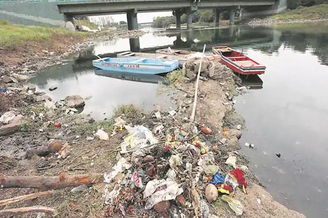 river, polluted river, river ganga, ganga