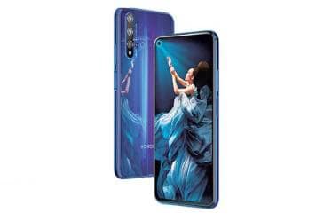 The Honor 20 runs on Android Pie with Magic UI 2.1 that enables square-shaped app icons for all apps, which look consistent and aesthetic.