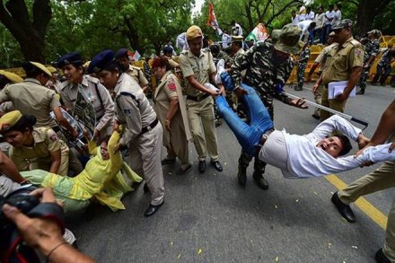 The protesters assembled near the Health minister's residence on Tees January Marg (PTI Photo)