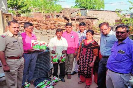 The farmer was arrested in Buldhana district with HTBT cotton seeds