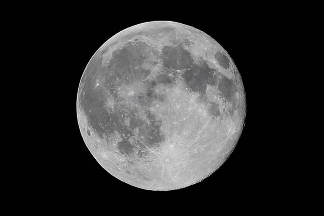 moon, moon walk, moonwalker, female moonwalker, first female moonwalker, Apollo program, NASA, Greek mythology, science news