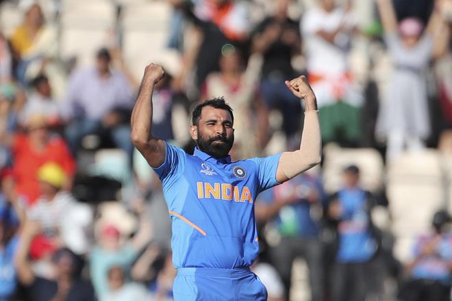 Shami, Dhoni