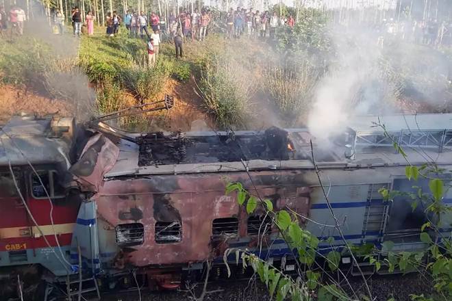 Howrah Jagdalpur Samaleswari Express, Howrah, Jagdalpur, maintenance tower car, Odisha, train accident in odisha, Rayagada, train accident, news Howrah Jagdalpur Samaleswari Express, Howrah, Jagdalpur, maintenance tower car, Odisha, train accident in odisha, Rayagada, train accident, news