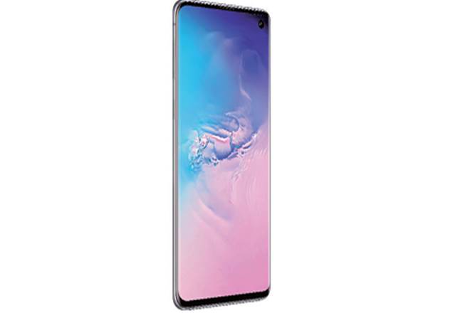 triple rear camera setup, selfie camera, Samsung Galaxy S10, Samsung Galaxy S10 features, Samsung Galaxy A70 review, Samsung Galaxy A70 features, Oppo Reno, Vivo V 15 Pro