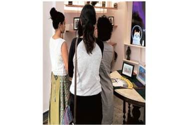 Redd Scapes sports a 10.1 inch LCD IPS display with a resolution of 1280 x 800 pixels.