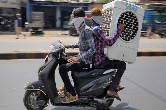 Heatwave in india, heatwave in delhi, delhi weather, NDMA, delhi temperature, heat stroke, heatwave deaths in india Heatwave in india, heatwave in delhi, delhi weather, NDMA, delhi temperature, heat stroke, heatwave deaths in india