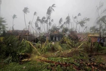 Cyclone Fani, latest news on Cyclone Fani, Andhra Pradesh, Odisha, West Bengal, cyclone fani in odisha Cyclone Fani, latest news on Cyclone Fani, Andhra Pradesh, Odisha, West Bengal, cyclone fani in odisha