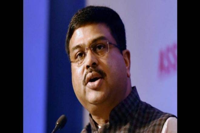 Uddhav Thackeray, Dharmendra Pradhan, Shiv Sena chief, Maharashtra, Devendra Fadnavis, Ratnagiri district