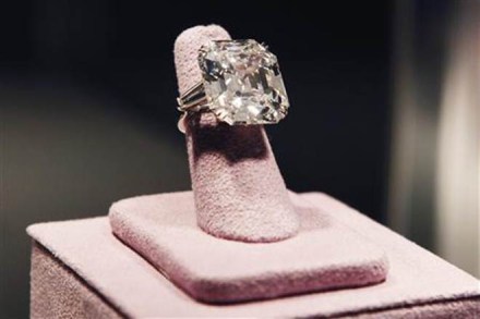 diamond ring, resume, passport, polished diamond, Diamond miner, Diamond retailer, economy news, diamond ring, resume, passport, polished diamond, Diamond miner, Diamond retailer, economy news,
