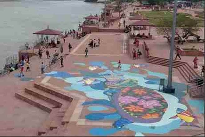 Haridwar is significant for Hindu pilgrims as it serves as a gateway to the Char Dhams of Uttarakhand, thereby presenting a kaleidoscope of Indian culture and civilization. Haridwar is significant for Hindu pilgrims as it serves as a gateway to the Char Dhams of Uttarakhand, thereby presenting a kaleidoscope of Indian culture and civilization.