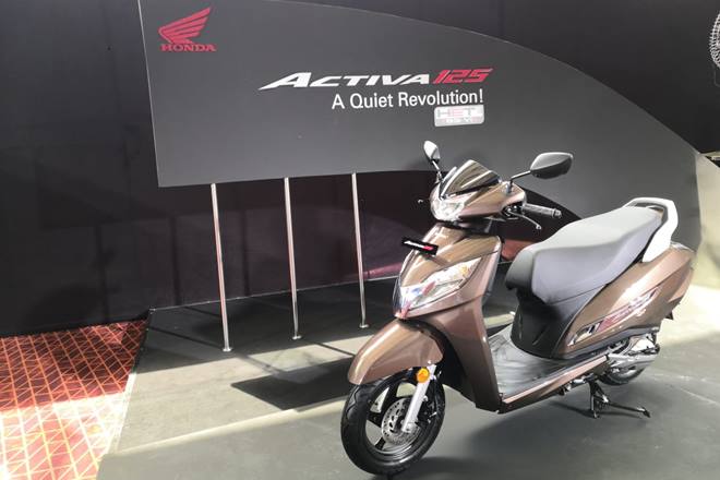 The current BS-IV model of Activa 125 makes 8.4 bhp at 6500 rpm and 10.54 Nm at 5000 rpm. Honda say that not just cleaner emissions, the new Activa 125 will be more fuel efficient by 10%.
