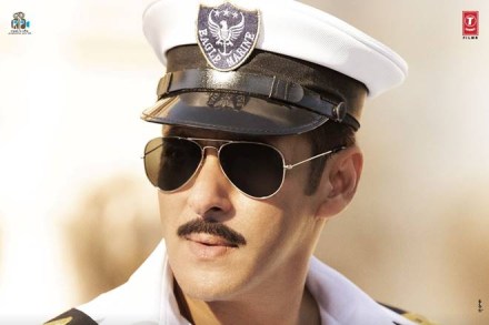 Box office collection of bharat, 2nd day collection of bharat, bharat collection 2nd day, bharat movie 2nd day collection, bharat one two collection, bharat 2nd day box office collection, bharat collection day 2, bharat movie collection second day, bharat day 2, bharat movie second day box office collection, Bharat movie review, Taran Adarsh twitter, Taran adarsh Review, Salman Khan, Katrina Kaif