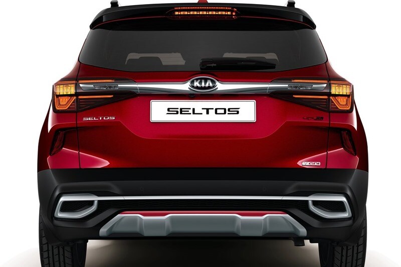 Kia is yet to confirm the engine line-up of the Seltos for the Indian market. What we know for sure is that it will consist of petrol as well as diesel options. That said, Kia has revealed that the GT Line of the Seltos will get a 1.4-litre, turbocharged petrol engine. The company has also confirmed that this compact SUV will be offered with four transmission options. These will include a 6-speed manual, a CVT and a 6-speed torque converter for the standard trims. The GT Line is going to come with a 7-speed DCT.