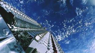 SpaceX, Starlink, Elon Musk, false constellation, Earth, solar arrays, SpaceX rocket launch