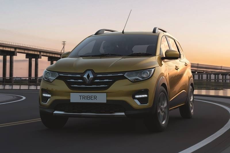 The Renault Triber will be powered by a 1.0-litre, 3-cylinder petrol engine. This unit, which is capable of churning out 72 hp of power along with 96 Nm of peak torque will be paired to a 5-speed manual transmission. In addition to this, it will also offer a 5-speed EasyR AMT unit as well.