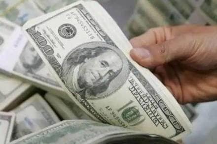 The dollar traded at 107.83 yen, having been nudged off a 12-day high of 108.535 scaled at the start of the week. (File photo)