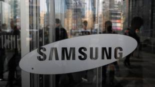 Samsung said in a statement it had made improvements to the nearly $2,000 phone and was conducting final tests. (Reuters photo)