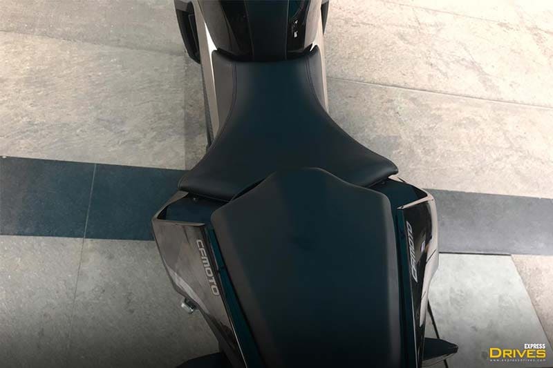 CFMoto 300NK gets split step up seats that look stunning and adds to the visual appeal. The seats are well padded and only after riding the bike we can tell you if these offer enough comfort or not. From the initial impressions, these seem good enough to go long distances without much complaints.