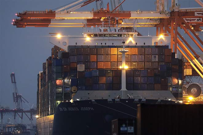 Trade deficit, Imports, Exports, Gold, Crude oil, Balance of trade, Electronic goods, jewellery