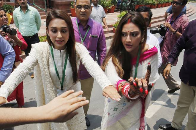 Nusrat Jahan, Mimi