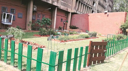 However, crude oil, refinery products, and fertiliser were in the negative zone. However, crude oil, refinery products, and fertiliser were in the negative zone.