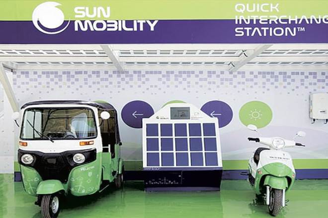 Uber, Uber partners Sun Mobility, Uber India, Mahindras Electric, Maini Group