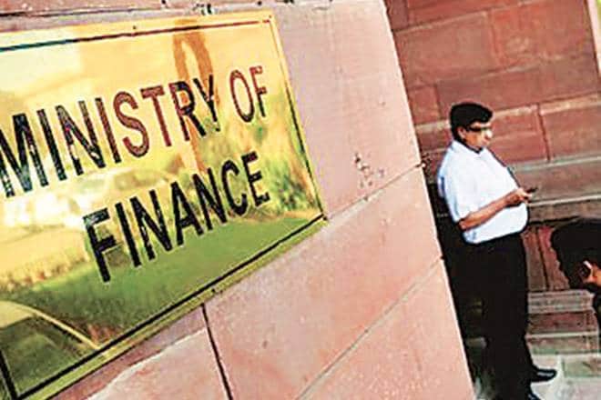 Sanjeev Sanyal, economic advisor, slowdon, global demand, economic crisis, finance ministry