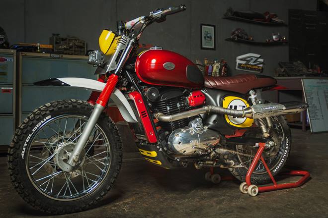 Autologue Design is one of the very few custom bike builders in India that need no introduction for they've been doing some really good work. And now, the custom house has gotten their hands on a Jawa Forty Two which was commissioned to them by Classic Legends. The end result is a sheer fantastic looking scrambler that draws inspiration from ISDT Jawas used for trials racing.