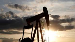 Oil price, US crude, Brent crude futures, oil futures, US iran tensions, global oil price