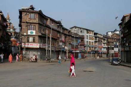 Article 370,Jammu and Kashmir special observers,Jammu and Kashmir,UAE,Government decision on Kashmir