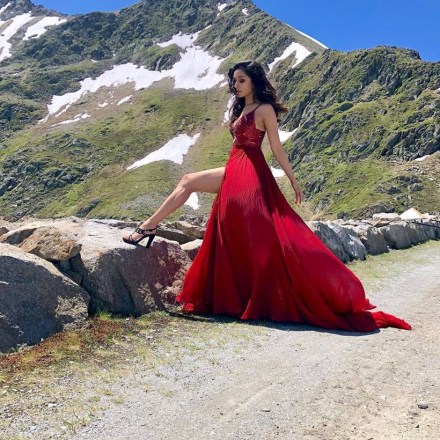 Consolidated net worth stood at Rs 3,232 crore, gross borrowing was at Rs 4,783 crore, while net borrowing stood at Rs 4,089 crore (including MOHFL).