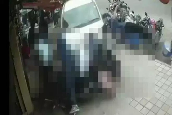 Watch: Drunk driver rams SUV into pedestrians on Bengaluru street ...
