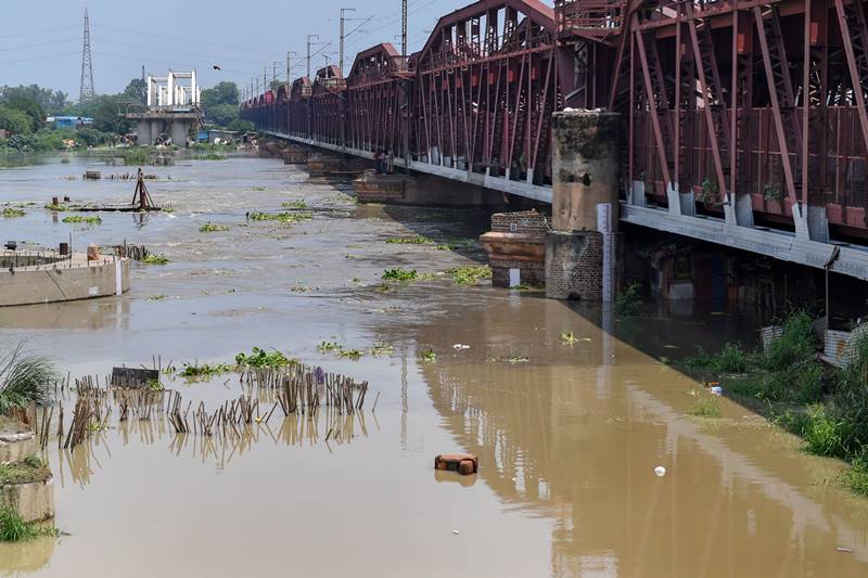 yamuna river in delhi, yamuna river, yamuna river news, yamuna river water level, yamuna river flood, yamuna river latest news, yamuna river danger mark in delhi, yamuna river delhi, yamuna river dam in haryana, yamuna river dam name, yamuna water level, yamuna water level today, yamuna water level in delhi, yamuna water level latest, yamuna water level in delhi nearest warning mark, hathnikund barrage dam, hathnikund barrage water level today, hathnikund barrage haryana, hathnikund barrage images, hathnikund barrage to delhi, delhi flood, delhi flood alert, flood alert in delhi, yamuna bridge in delhi, old yamuna bridge