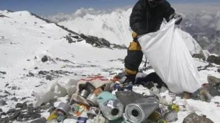 Environmentalists are also concerned that the pollution on Everest is affecting water sources down in the valley. (Represnetational image)