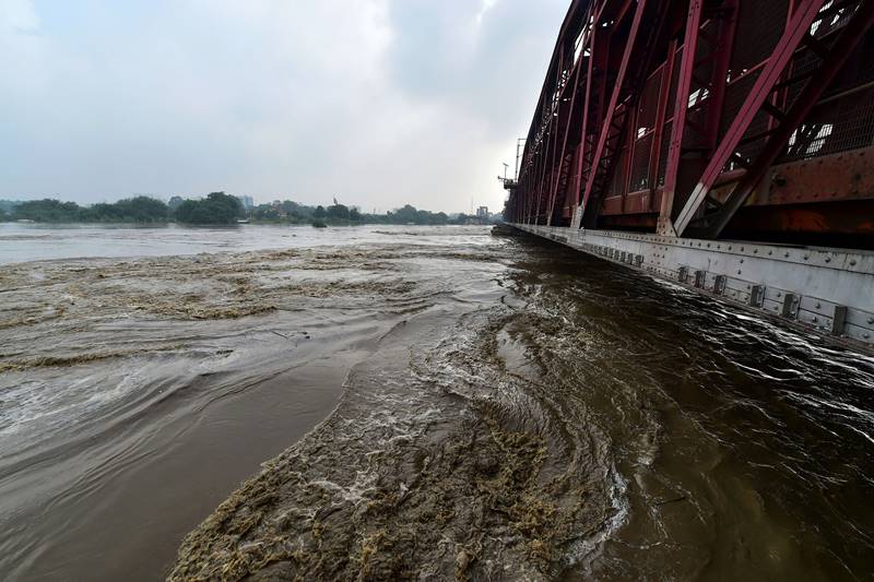 yamuna river in delhi, yamuna river, yamuna river news, yamuna river water level, yamuna river flood, yamuna river latest news, yamuna river danger mark in delhi, yamuna river delhi, yamuna river dam in haryana, yamuna river dam name, yamuna water level, yamuna water level today, yamuna water level in delhi, yamuna water level latest, yamuna water level in delhi nearest warning mark, hathnikund barrage dam, hathnikund barrage water level today, hathnikund barrage haryana, hathnikund barrage images, hathnikund barrage to delhi, delhi flood, delhi flood alert, flood alert in delhi, yamuna bridge in delhi, old yamuna bridge