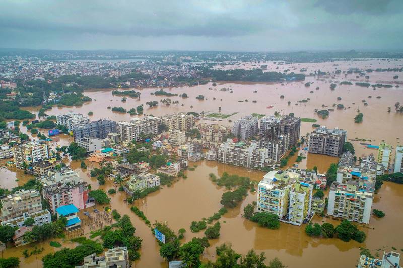 karnataka flood, kerala weather, rain in kerala, kerala rain, idukki dam, red alert in kerala, kochi weather, kolhapur flood, sangli, rain in india